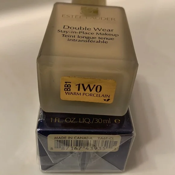 NEW NEVER USED Makeup: Estée Lauder Double Wear Foundation Color: Warm Porcelain - Picture 6 of 6